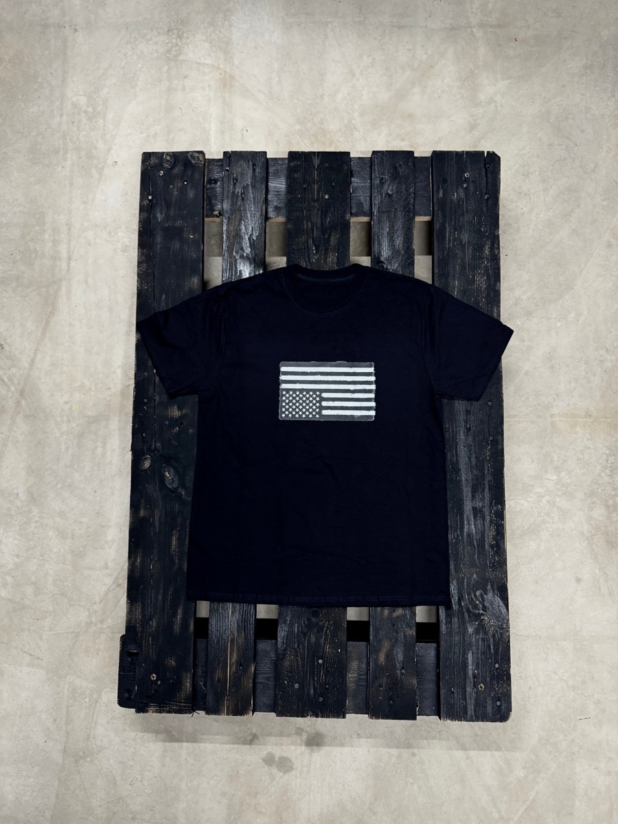 BLACK TEE FREE USA